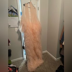 I took my maternity shoot in this robe, I’ve given birth.